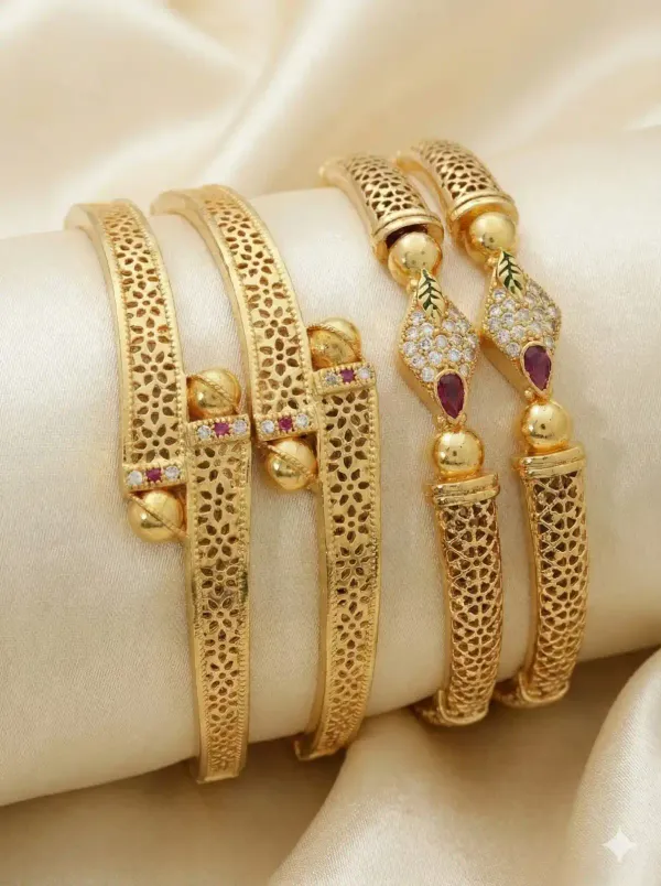 Micro_Gold_Plated_Ad_Diamond_Studed_Fancy_Bangle_Combo
