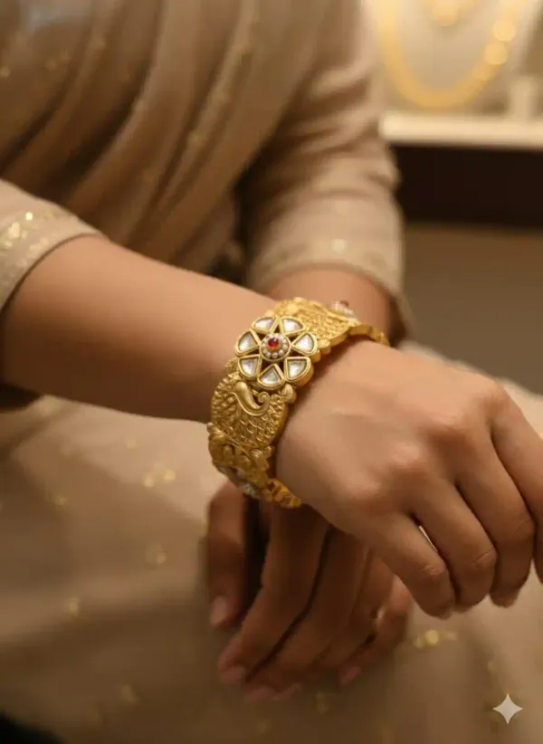 Classic_Indian_Kundan_Gold_Bangles_With_Intricate_Filigree_Design