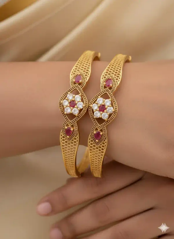 Micro_Gold_Plated_Ad_Diamond_Studed_Fancy_Flower_Bangle