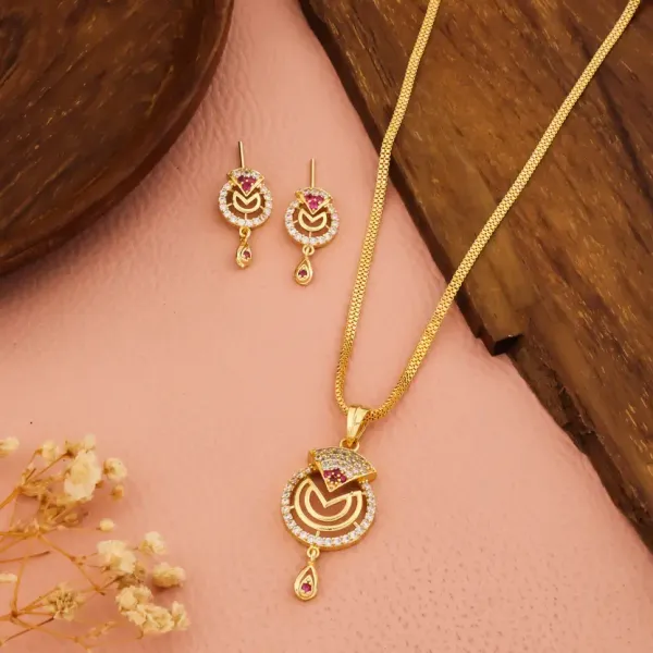 Gold-Plated_Ruby_&_Cz_Studded_Pendant_Set_With_Chain