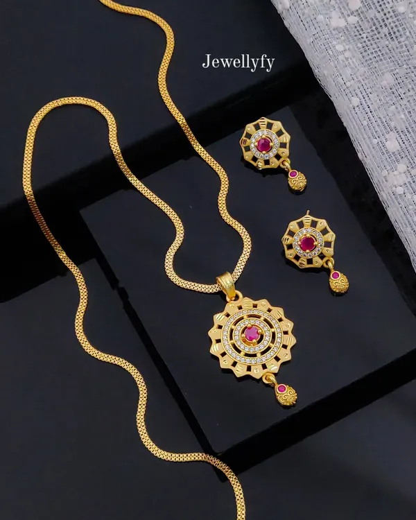 Gold_Plated_Ruby_And_Diamond_Studded_Fancy_Flower_Pendent_Set