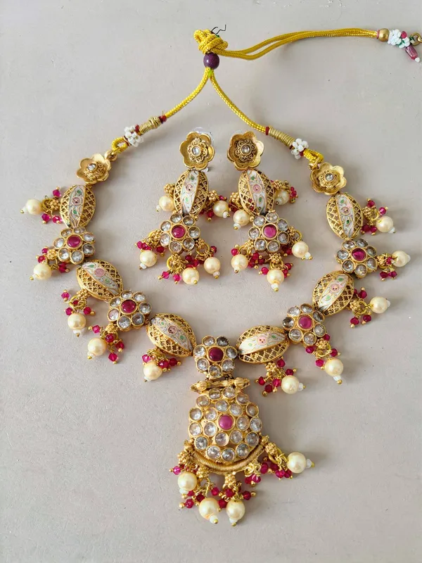 Micro_Gold_Plated_Kundan_Ruby_Pearl_Bridal_Necklace_Set