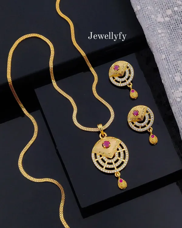 Elegant_Gold_Plated_Ruby_&_Diamond_Designer_Pendant_Set_For_Women