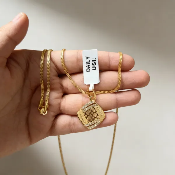 Micro_Gold_Plated__Daily_Wear_Ad_Diamond_Studed_Fancy_Square_Pendant_With_18_Inches_Chain