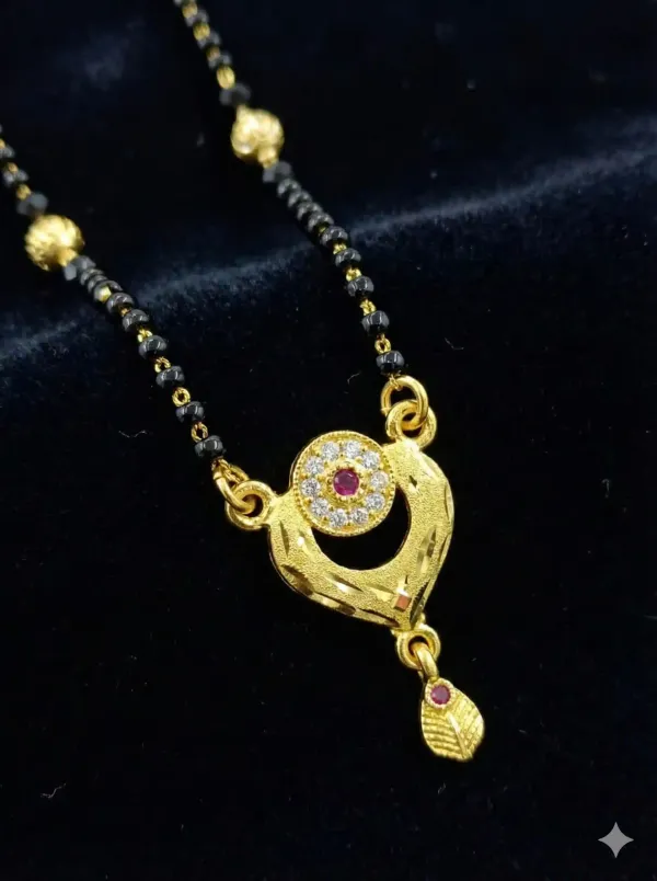 Elegant_Gold-Finish_Floral_Mangalsutra_With_Ruby_Accent_Pendant(18_Inches)