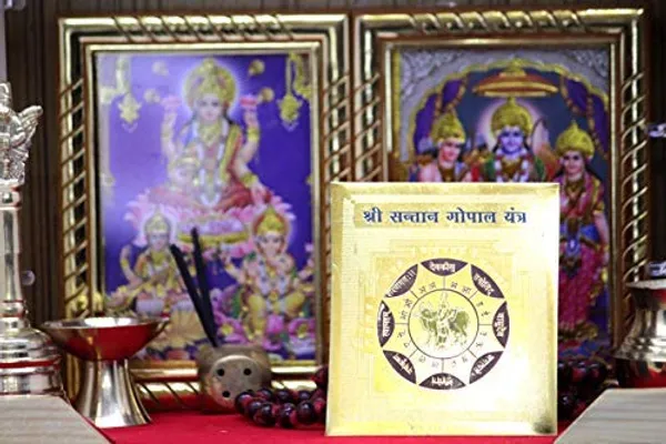 Shri_Santan_Gopal_Yantra_Would_Bless_The_Childless_Couples_With_Progeny_.Pocket_Yantram,Energised,_Brass,Multicolor_(3X3_Inch);_Ach115