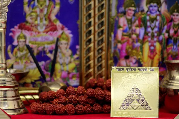 Vahan_Durghatna_Nashak_Yantra_Installed_And_Worshipped_To_Get_Safety_From_All_Kinds_Of_Mishappenings_Pocket_Yantram,Energised,Copper,Multicolor_(2X2_Inch);_Ach131