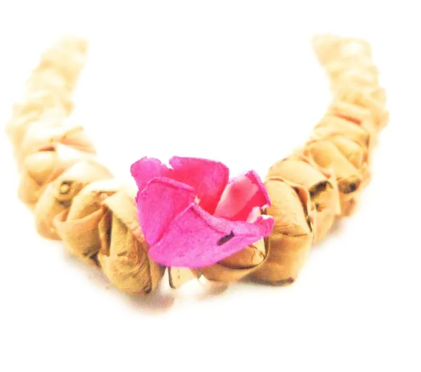 Sandalwood_Scented_Photo_Frame_Mala_|_Chandan_Scented_Wooden_Chaal_Garland_For_Photos_Of_Loved_Ones_|_Garland_For_God,_Pooja_Room|.Brown,Chandan_Har,(24_Inch);Ach247