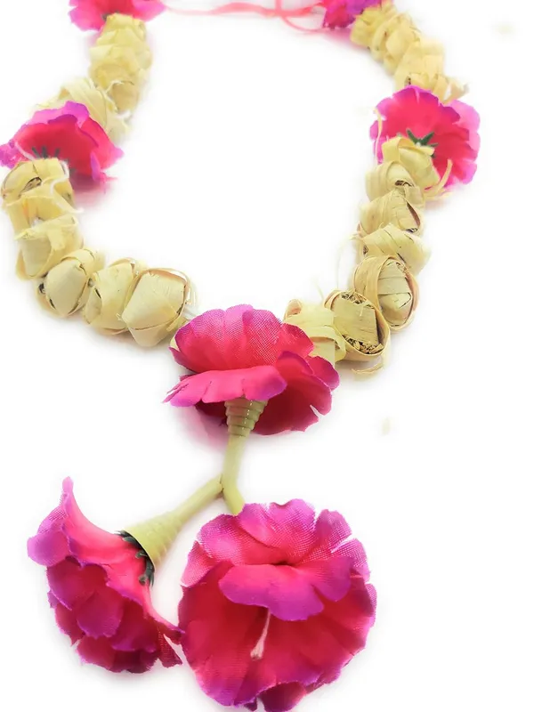 Sandalwood_Scented_Photo_Frame_Mala_|_Chandan_Scented_Wooden_Chaal_(18_Inches)|_Garland_For_Photos_Of_Loved_Ones_|_Garland_For_God,_Pooja_Room|;Ach335