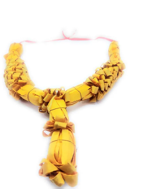 Sandalwood_Mala_For_Photo_Frame_(12_Inches)|_Chandan_Mala_|_Garland_For_God(Yellow)