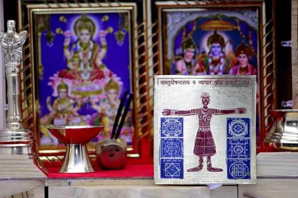 Shri_Vastudosh_Nashak_And_Vyapar_Vradhi_Indrani_Yantra_To_Remove_Ill_Effects_Of_Existing_Vaastu_Faults_.Pocket_Yantram,Energised,Copper,Multicolor_(3X3_Inch);_Ach61