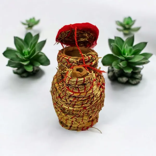 Jhari/Clay_Pot/Khush_Ni_Jhari_For_Cold_Water_Ã¢â€šÂ¬Ã¯Â¿Â½_Small_Mitti_Gada_|_Handmade_Earthen_Vessel_For_Laddu_Gopal,_Shrinathji,_Krishna_Ji_|_Kunja_Matka_For_Pooja_&_Decoration