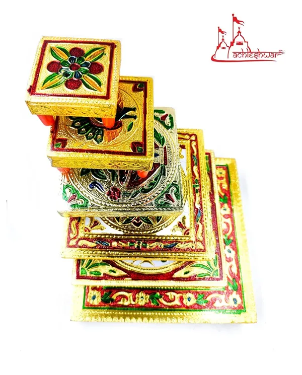 4X4_Wooden_Stand_Stool_Chowki_With_Exquisite_Meenakari_Painting_For_Placing_Statues,_Idols