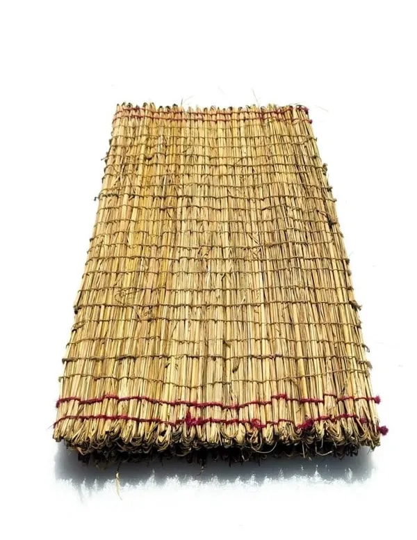 100%_Natural_Grass_Kusha_Aasan_Mat/Grass_Puja_Mat_(Size_2_X1_Feet)