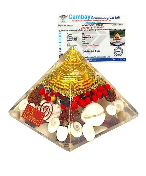 Crystal_Laxmi_Pyramid_For_Vastu,_Wealth,_Luck,_80-90_Mm,_With_Rudraksha,_Shree_Yantra,_Gomati_Chakra_Labcertified