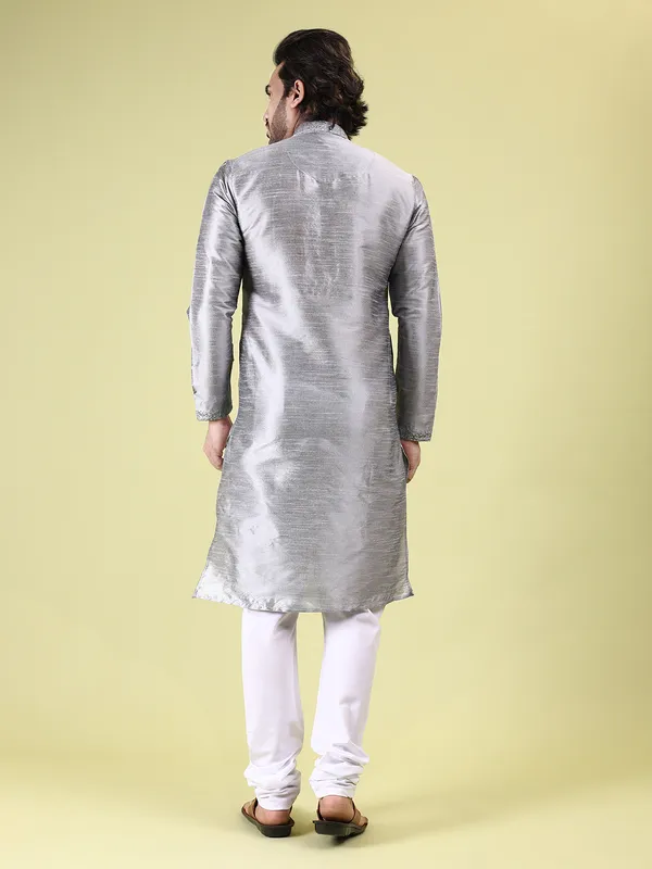 Mens_Art_Silk_Computer_Embroidary_with_Sequince_Work_Kurta