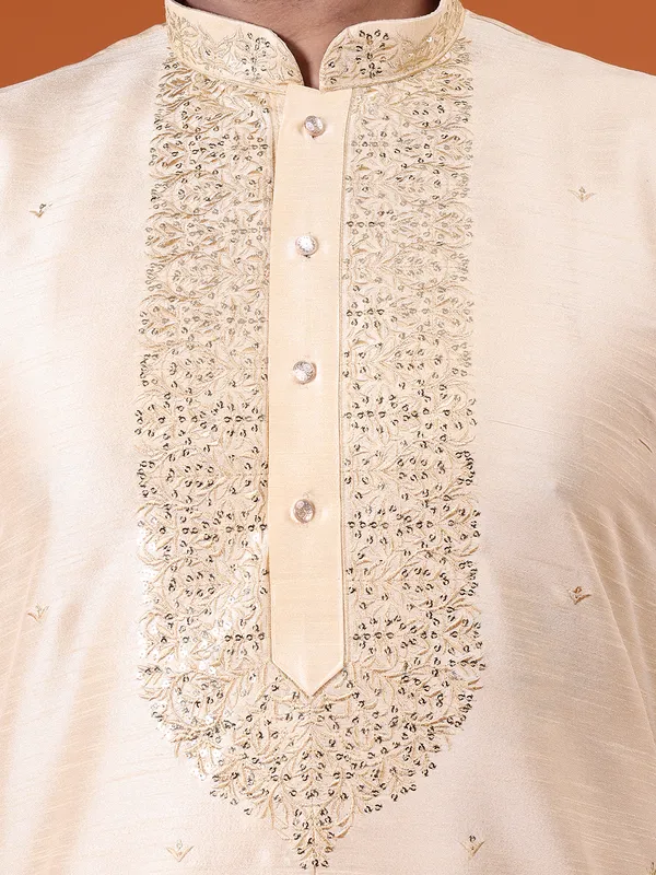 Mens_Art_Silk_Computer_Embroidary_with_Sequince_Work_Kurta
