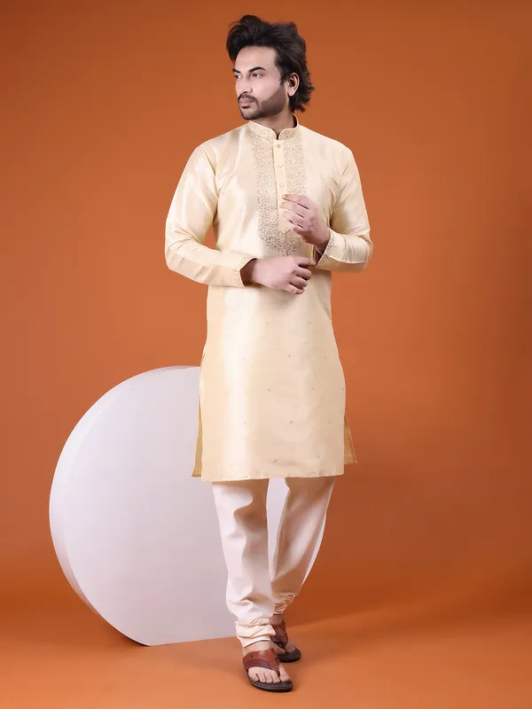 Mens_Art_Silk_Computer_Embroidary_with_Sequince_Work_Kurta