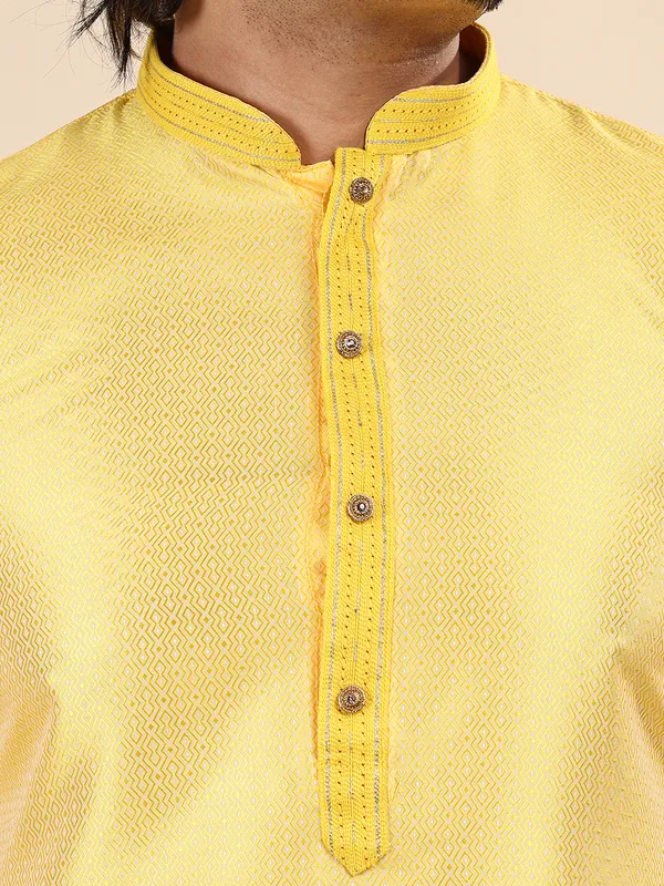Mens_Cotton_Rayon_Self_Design_with_Printex_Kurta