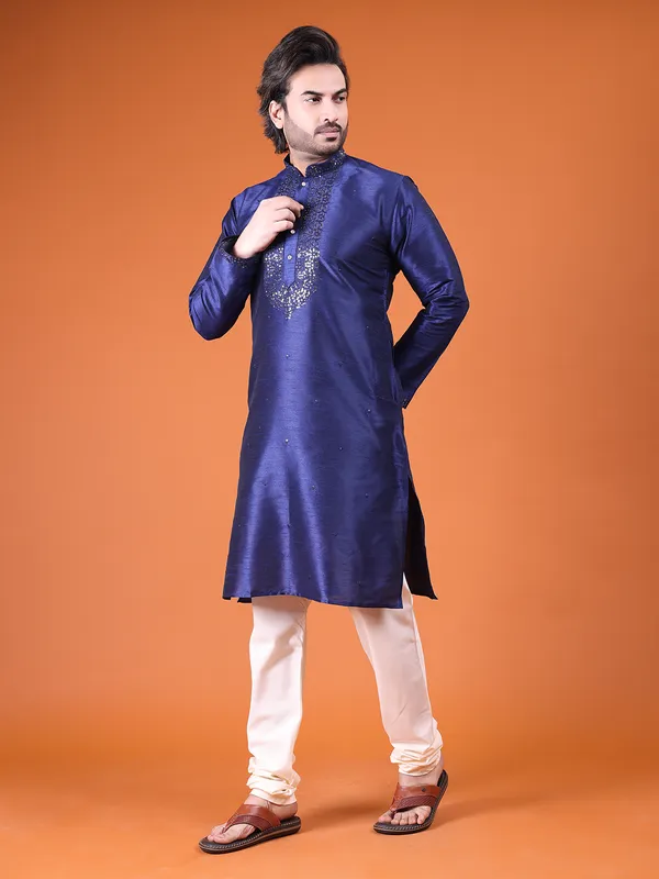 Mens_Art_Silk_Computer_Embroidary_with_Sequince_Work_Kurta