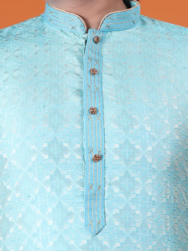 Mens_Cotton_Silk_Resham_Embroidery_With_Hand_Work__Kurta