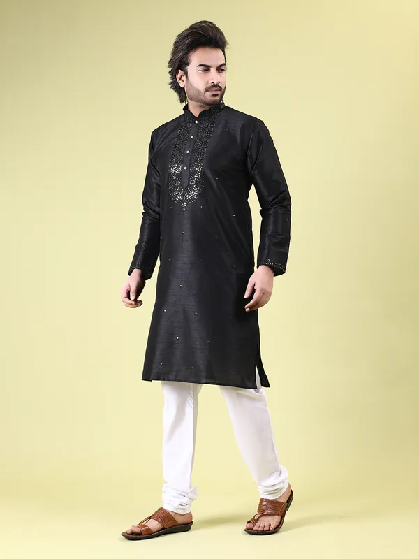 Mens_Art_Silk_Computer_Embroidary_with_Sequince_Work_Kurta