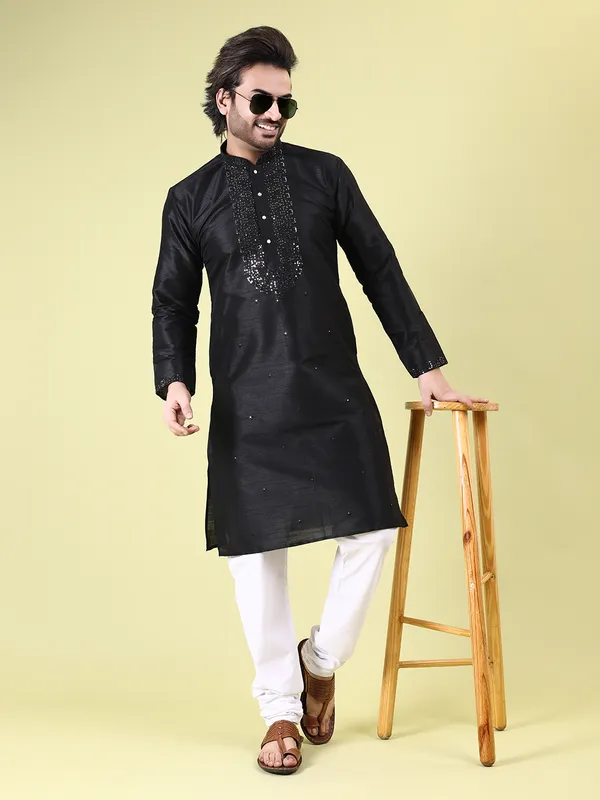 Mens_Art_Silk_Computer_Embroidary_with_Sequince_Work_Kurta