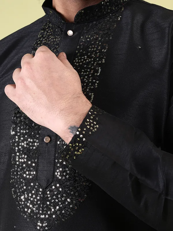 Mens_Art_Silk_Computer_Embroidary_with_Sequince_Work_Kurta