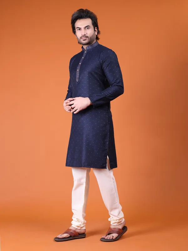 Mens_Cotton_Silk_Resham,Jari_with_Fancy_button_Kurta