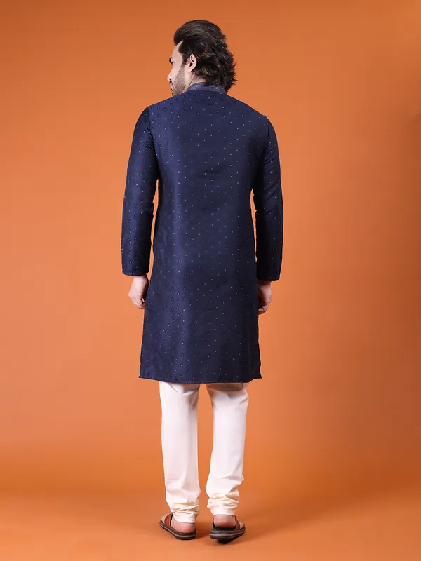 Mens_Cotton_Silk_Resham,Jari_with_Fancy_button_Kurta
