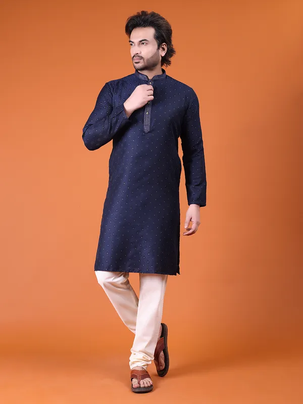 Mens_Cotton_Silk_Resham,Jari_with_Fancy_button_Kurta