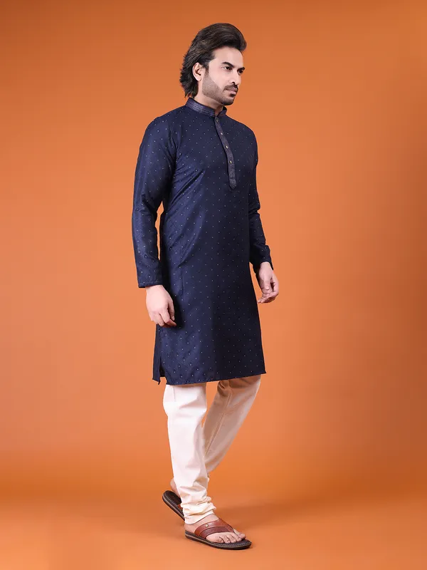 Mens_Cotton_Silk_Resham,Jari_with_Fancy_button_Kurta