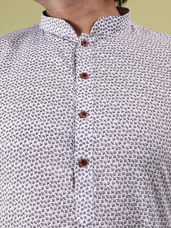 White_Cotton_with_Green_Floral_Print_Kurta