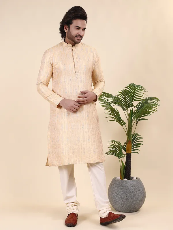Mens_Handloom_Silk_Resham_and_Jari_Work_Kurta