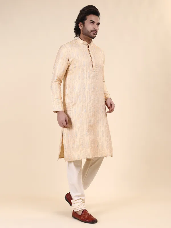 Mens_Handloom_Silk_Resham_and_Jari_Work_Kurta