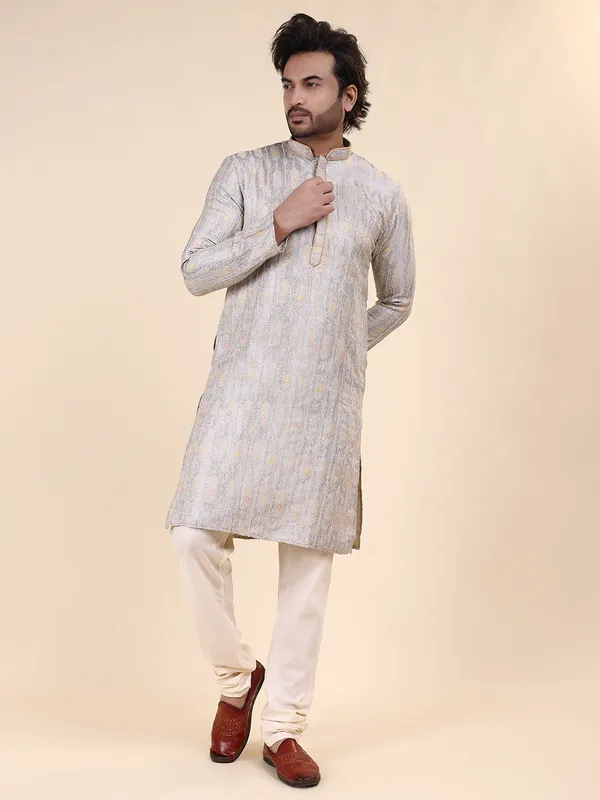 Mens_Handloom_Silk_Resham_and_Jari_Work_Kurta