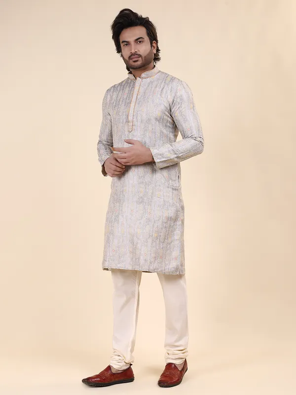 Mens_Handloom_Silk_Resham_and_Jari_Work_Kurta
