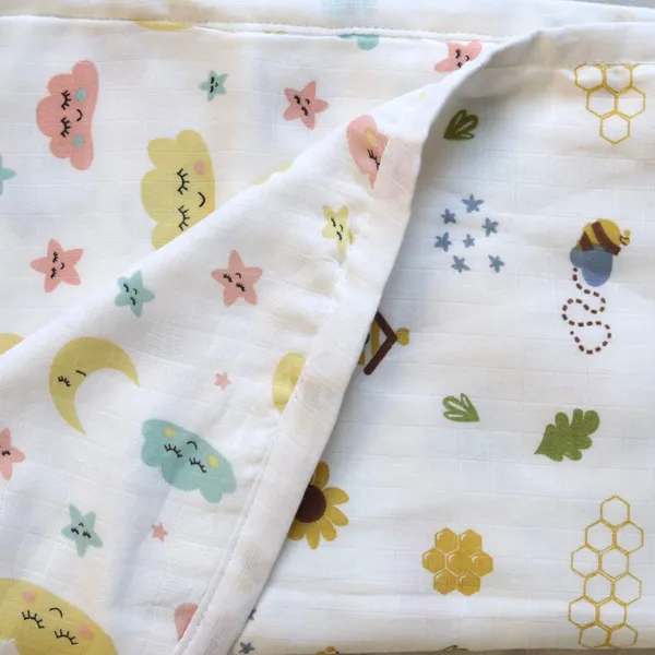 Beehive/Cloud_Reversible_Blanket
