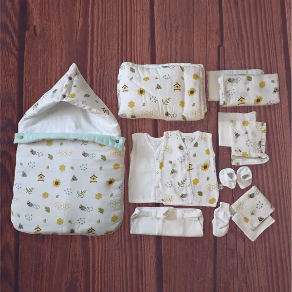 Beehive_Loaded_with_love_hamper