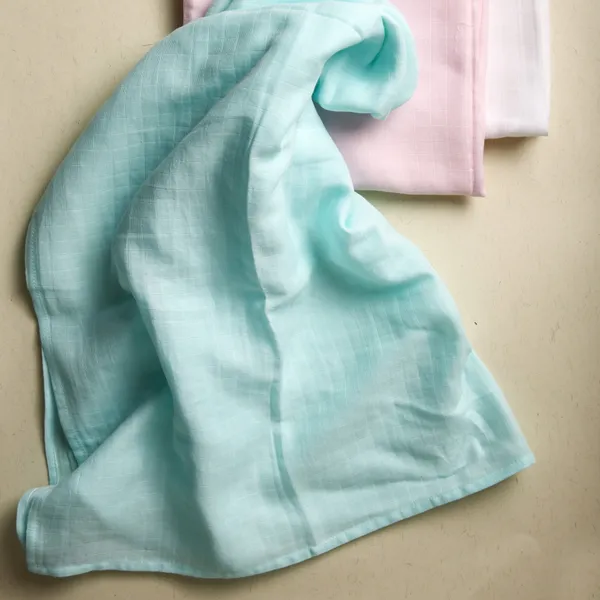 Aqua_Rainbow_Pink_Anti-Bacterial_and_Soft_Material_Swaddle