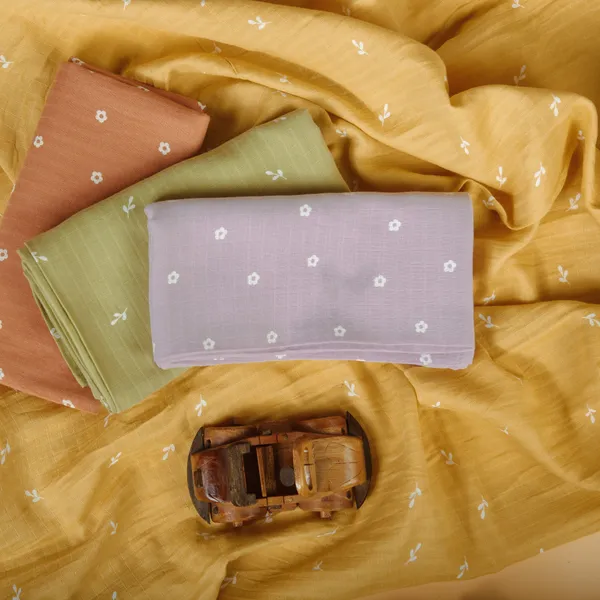 Mustard_Carrot_Anti-Bacterial_and_Soft_Material_Swaddle