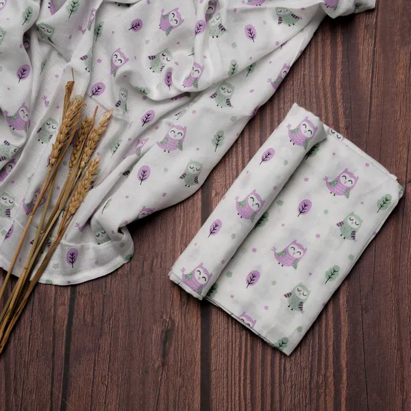 Owl_Anti-Bacterial_and_Soft_Material_Swaddle