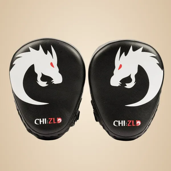 Black_White_Chizld_Impact_Focus_Mitts
