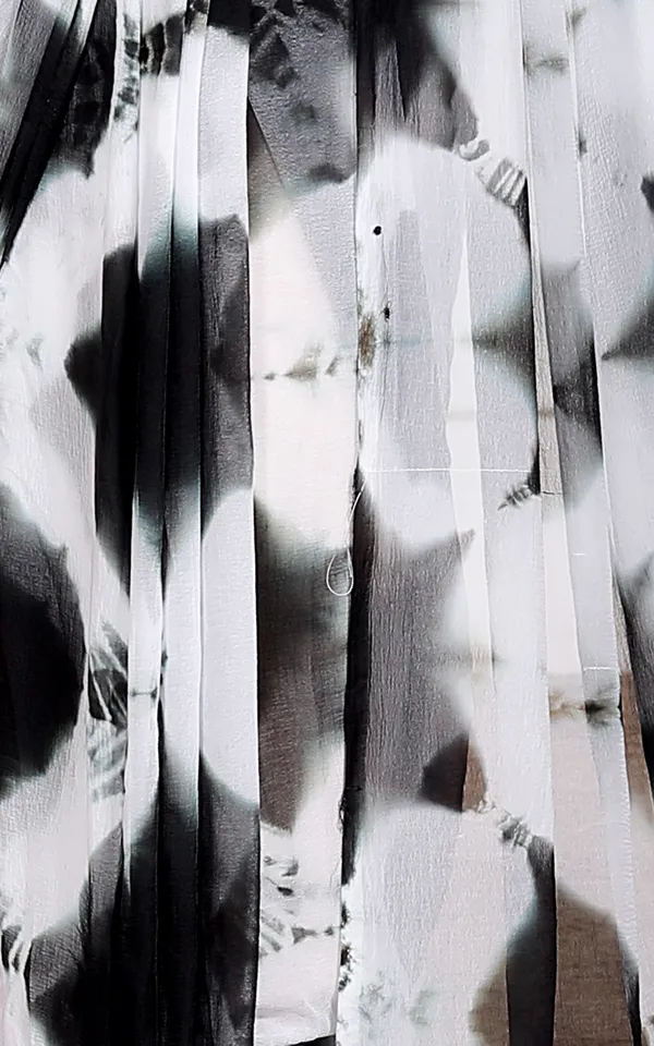 White_&_Black_Pure_Chiffon_Bollywood_Saree_|_With_Unstitched_Blouse_Piece