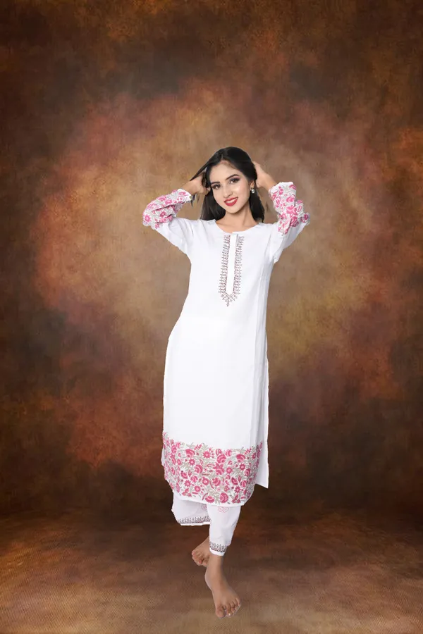 White_Embroidered_Kurta_With_Pant_For_Women