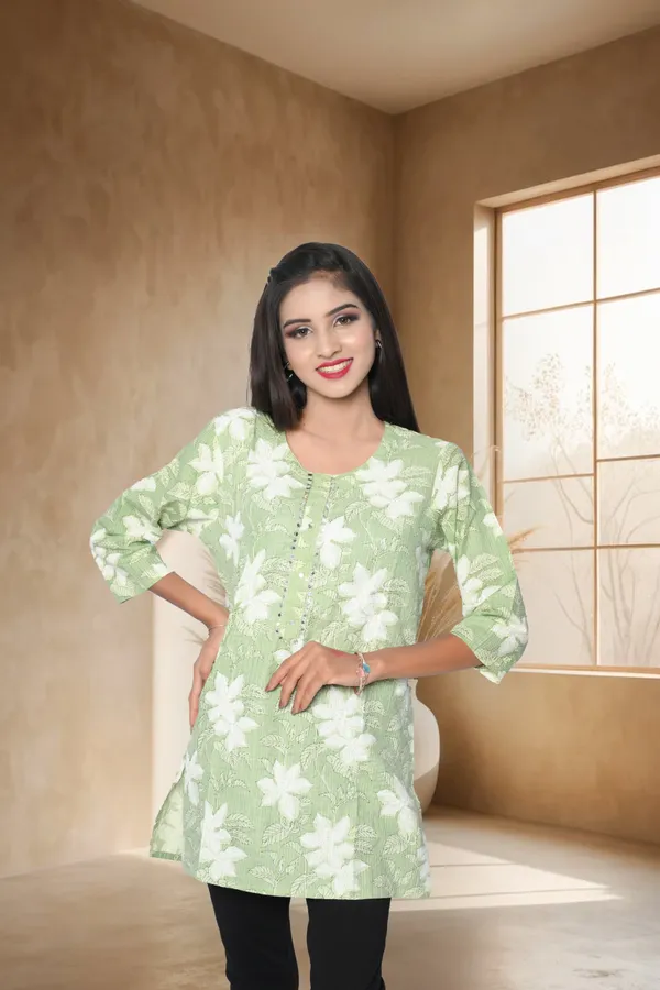 Pista_Floral_Printed_Tunic_For_Women