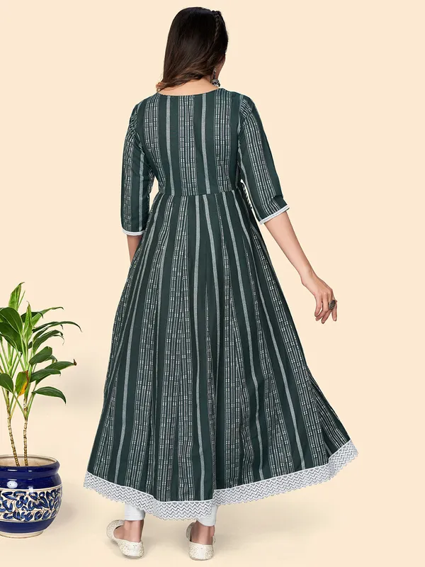 Green_Embroidered_Anarkali_Cotton_Kurta_For_Women