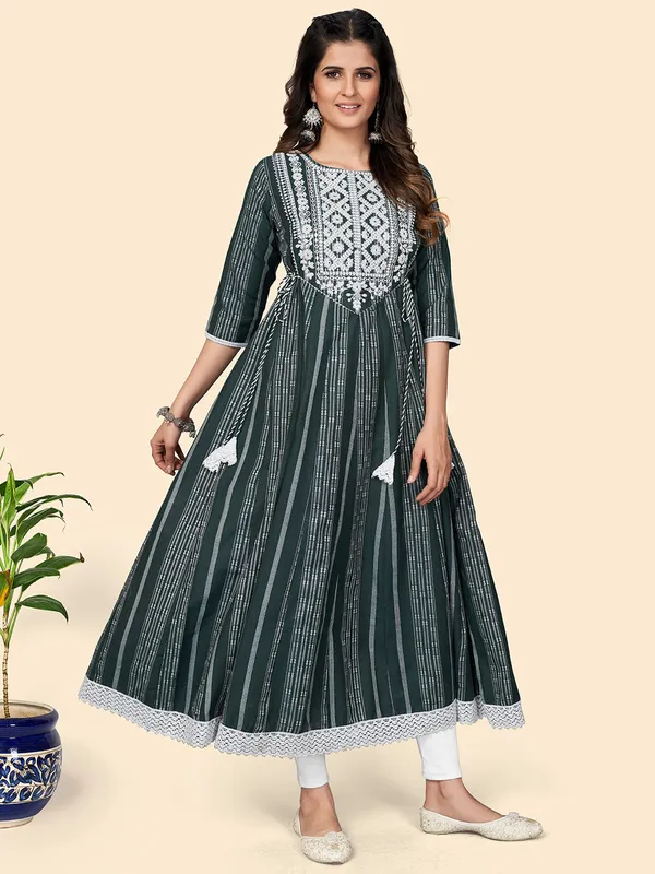 Green_Embroidered_Anarkali_Cotton_Kurta_For_Women