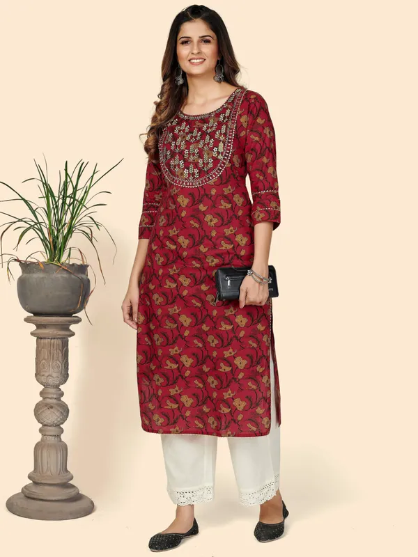 Red_Embroidered_Straight_Cotton_Kurta_For_Women