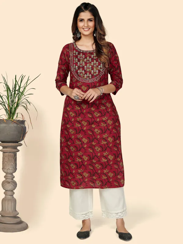 Red_Embroidered_Straight_Cotton_Kurta_For_Women